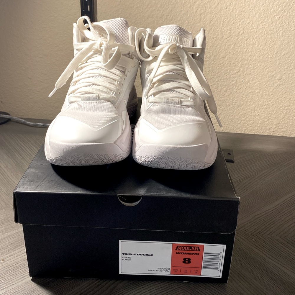 Moolah Triple Double White